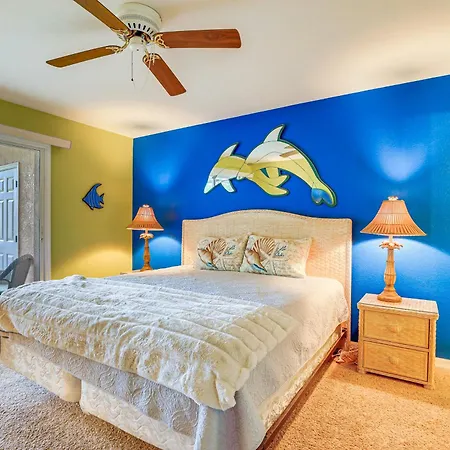 Quiet Englewood Condo, 8 Mi To Beach!